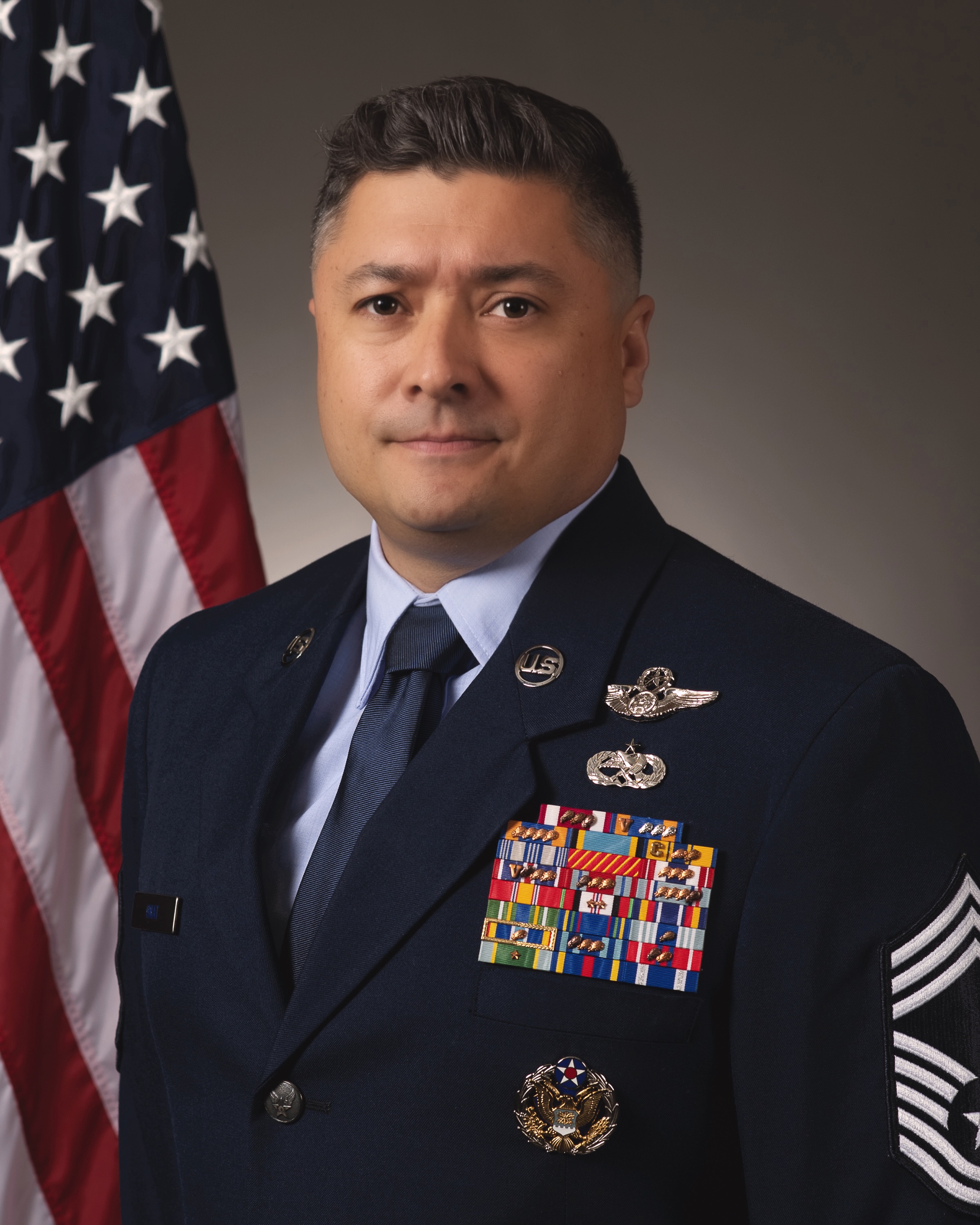 Photo Chief Master Sergeant Vincent Hnat